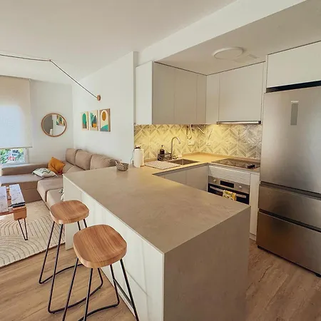 Almar Albir アパート アルビール